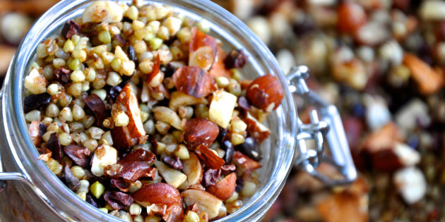 Gör din egna äpple- och kanelgranola
