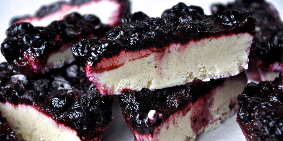 Njut av glassig cheesecake!