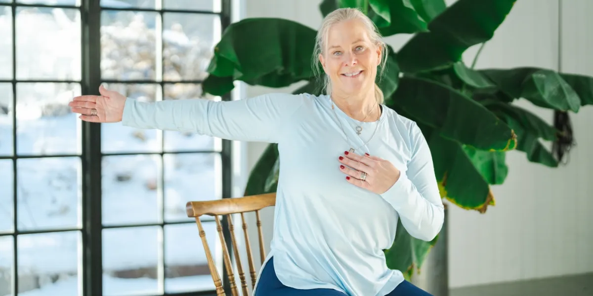 Sittande yoga - rörelse och närvaro